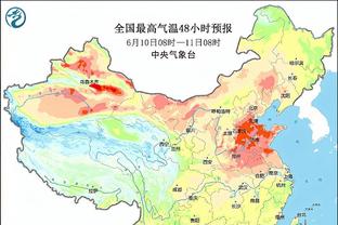 欧洲杯抽签仪式，意大利领队布冯捧奖杯入场？